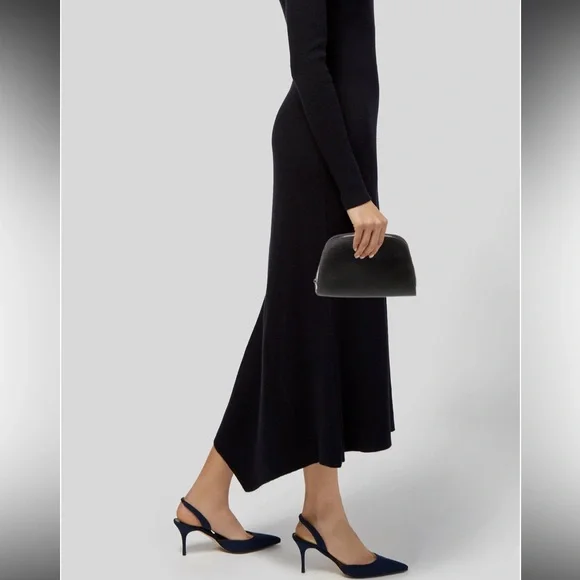 Louis Vuitton Dauphine Epi Clutch - Picture 11 of 12